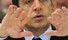French President Nicolas Sarkozy addresses people during a meeting after visiting farmers, in Darney, eastern France, Thursday, Dec. 18, 2008. (AP Photo/Cedric Joubert) Foto: ap