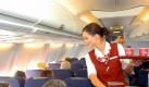 Nirgends wird so viel Tomantensaft getrunken wie an Bord von Flugzeugen. (Bild: Air Berlin/dpa/tmn) Foto: dpa