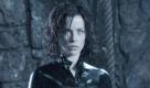 Kate Beckinsale ist das weibliche Gegenstück zu Wesley Snipes. In Underworld (2003) zieht die Latexamazon als kriegerische Vampirin Selene in die Schlacht gegen die Lykaner. 2006 folgte die Fortsetzung Underworld: Evolution (Foto) und 2009 ohne Beckinsale die Vorgeschichte Underworld: Aufstand der Lykaner. Es ist bereits ein vierter Teil für 2011 geplant. Kate Beckinsale soll wieder dabei sein. Foto: dpa