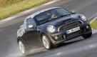 Zwar bleiben die müden Basistriebwerke beim Coupé in der Schublade, angesichts der leistungsstarken Konkurrenz von VW Scirocco oder Audi TT wäre dem Mini Coupé durchaus ein Leistungsnachschlag zu wünschen gewesen, ... Foto: pi