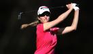 Die Italienerin Diana Luna schwingt beim Abschlag in der ersten Runde der Ladies Masters an der Goldküste von Australien ihren Schläger. Bis Sonntag trifft sich dort die weibliche Golf-Elite zum Wettbewerb.  Foto: dpa