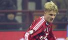 Milans Mittelfeldspieler Alexander Merkel will von Miroslav Klose noch viel lernen. Foto: Daniel dal Zennaro Foto: dpa