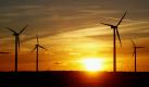 Der Beschäftigungseffekt der erneuerbaren Energien ist offenbar Gradmesser als angenommen. Zu diesem Ergebnis kommt eine Studie des Deutschen Instituts für Wirtschaftsforschung (DIW), die dem Handelsblatt vorliegt. Nach Berechnungen des DIW hatte die Branche in Deutschland im vergangenen Jahr 340.000 Beschäftigte. Das sind trotz der Wirtschaftskrise 60.000 mehr als noch 2007. Die Beschäftigung hat sich damit innerhalb von fünf Jahren verdoppelt.  Foto: dapd