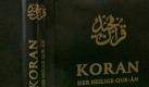 Nach Medienberichten wollen radikalislamistische Salafisten kostenlos 25 Millionen Koran-Exemplare an Nichtmuslime abgeben. Foto: Frank May/Symbolbild Foto: dpa
