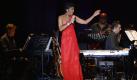 Die US-amerikanische Jazz-Sängerin Natalie Cole während eines Konzertes im taiwanischen Tapei. Foto: ap