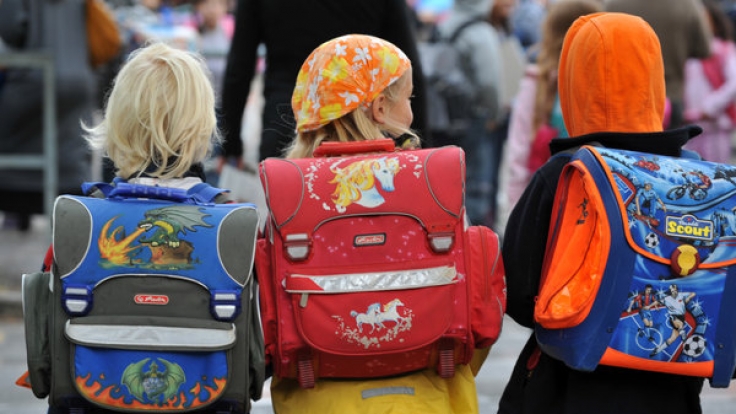 In einer britischen Grundschule soll ein 10-Jähriger einen Mitschüler auf der Schultoilette vergewaltigt haben.