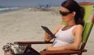 Amazons Lesegerät Kindle ist seit knapp einem Jahr in Deutschland auf dem Markt. Bislang sind E-Books hier allerdings noch ein Nischenprodukt. (Bild: Amazon/dpa/tmn) Foto: dpa