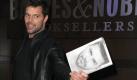 Ricky Martin appears at the signing of his book, 'Me,' at The Grove Barnes and Noble on Tuesday Nov. 9, 2010, in Los Angeles. (AP Photo/Katy Winn) Foto: ap