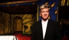 David Lynch steht in Brühl bei Bonn in seiner Rauminstallation ohne Titel. Das Max Ernst Museum in Brühl zeigt von Sonntag an 150 Werke des US-amerikanischen Filmemachers David Lynch. Foto: dpa