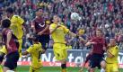 Er kann in dieser Saison bislang noch nicht an die Klasse der vergangenen Spielzeit anknüpfen und war auch gegen Hannover 96 Dortmunds Schlechtester: Innenverteidiger Neven Subotic (rechts) trägt die Hauptschuld an beiden Gegentoren, die der BVB beim 1:2 in Hannover hinnehmen musste. Hier köpft Karim Haggui den Ausgleich. Foto: dpa