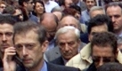 März 2002: Bei einer Demonstration in Rom protestieren die Teilnehmer gegen Berlusconis konservative Regierungspolitik. 
 Foto: ap