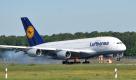 .... mit dem Flugzeug unterwegs ist, muss mit einer ökologischen Luftverkehrsabgabe rechnen. Sie soll jährlich etwa eine Milliarde Euro einspielen und bei Abflügen von deutschen Flughäfen erhoben und nach Kriterien wie Lärm und Energieverbrauch differenziert werden. Ohne Darlehen ... Foto: ddp