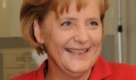 
Die CDU-Vorsitzende und Bundeskanzlerin Angela Merkel gibt mit ihrem Mann Joachim Sauer am Sonntag (27.09.2009) in Berlin ihre Stimme ab. Bei der Wahl zum 17. Deutschen Bundestag sind nach einer Schätzung des Statistischen Bundesamtes rund 62,2 Millionen Deutsche wahlberechtigt. Foto: Peer Grimm dpa +++(c) dpa - Bildfunk+++
 Foto: dpa