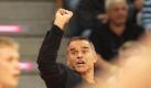 Trainer Dirk Bauermann hat mit Bayerns Basketballspielern noch einiges vor. Foto: dpa