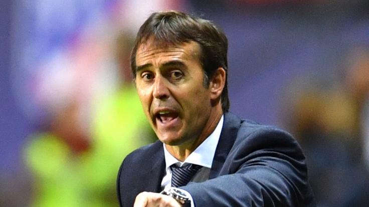 Bayern-Sportdirektor Hasan Salihamidzic soll sich angeblich mit dem ehemaligen spanischen Nationaltrainer Julen Lopetegui getroffen haben.