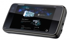 Möglich macht's das auf Linux basierende Maemo 5, das anstelle von Symbian zum Einsatz kommt. Foto: Nokia