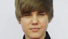 Talkshow-Moderatorin Ellen DeGeneres bat Justin Bieber um eine Haarlocke. Der kam dem Wunsch nach. Die Locke wurde für 40.000 Dollar verkauft. Der Erlös ist für einen guten Zweck. Foto: ddp