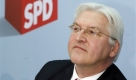 Frank-Walter Steinmeier (SPD) ist die geballte Kompetenz im Auswrtigen Amt. Der Jurist ist krisenerfahren wie kein anderer. Immerhin diente der Brokrat vor seiner Ernennung als Minister zwlf Jahre lang dem Krisenkanzler Gerhard Schrder (SPD). Foto: ap