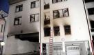 Eine ausgebrannte Wohnung gegenüber dem Lörracher Krankenhauses. Foto: dpa