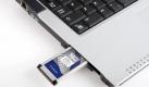 Schneller Speicher angedockt: SSD gibt es auch als Secure ExpressCard. Bild: Verbatim/dpa/tmn) Foto: dpa