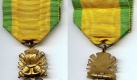 Die franzsische Militrmedaille wurde 1852 von Louis-Napolon Bonaparte gestiftet. Die Auszeichnung ist eine vergoldete Silbermedaille, die den symbolischen Frauenkopf der Republik zeigt. Rckseitig die Inschrift Valeur et discipline - Tapferkeit und Diszipline. Foto: wikipedia.org