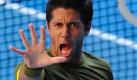 Spain's Fernando Verdasco reacts after winning over Britain's Andy Murray during their Men's singles match at the Australia Open Tennis Championships in Melbourne, Australia, Monday, Jan. 26, 2009. (AP Photo/Andrew Brownbill) Foto: ap