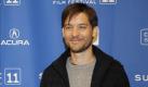 Tobey Maguire hat für seine Rolle in dem Kriegsdrama Brothers (2009) fast ganz auf eine halbwegs gesunde Nahrungsaufnahme verzichten müssen. Der Schauspieler nahm lediguilich 1.200 Kalorien täglich zu sich, um der Rolle eines US-Marines in Kriegsgefangenschaft eine glaubwürdige Physis zu verleihen. Maguire ging es aber nicht nur um die Rolle: Ich wollte mit Natalie Portman arbeiten, deswegen war ich froh, diese Gelegenheit ergreifen zu können. Foto: dpa