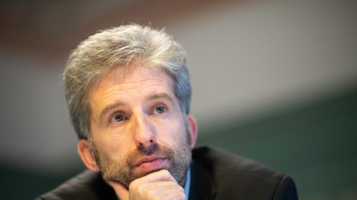 Boris Palmer (Bündnis 90/Die Grünen), Oberbürgermeister der Stadt Tübingen, hat mit seiner öffentlich Kritik an der Deutschen Bahn einen heftigen Shitstorm losgetreten.