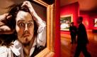 Das Gemälde Selbstbildnis als Verzweifelter des französischen Malers Gustave Courbet aus dem Jahr 1844/45 hängt in Frankfurt am Main in der Schirn. Es ist Teil der Ausstellung Ich bringe selbst Steine zum Denken - Courbet. Ein Traum von der Moderne, die unter der Schirmherrschaft von Bundespräsident Christian Wulff und des französischen Präsidenten Nicolas Sarkozy vom 15. Oktober bis 30. Januar 2011 zu sehen ist. Foto: dpa