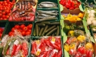 Bio ist mittlerweile in den Supermärkten angekommen, aber meist erfüllen die Produkte nur die Vorgaben des sechseckigen Bio-Siegels der EU. Foto: ap