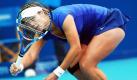 Die Chinesin Na Li ist im Viertelfinalmatch gegen die Lettin Anastasija Sevastova beim Tennisturnier China Open 2010 in Peking voll konzentriert. Die Belohnung für die Mühen gab es dann auch: Die Chinesin gewann mit 7:6 und 6:3. Foto: dpa