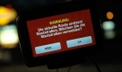 Doch während das TomTom gleich Richtung Felbertauern steuerte, wollte das Festeinbau-Navi eine Route über die A10 einschlagen, obwohl im Verkehrsfunk schon vor Blockabfertigung und langen Wartezeiten gewarnt wurde. Überhaupt zeigte sich das mobile Navi während der mehrmonatigen Testphase dem BMW-System in Sachen Stauwarnung deutlich überlegen. Foto: press-inform