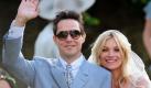 Jahrelang gab es um Kate Moss vor allem negative Schlagzeilen: seltsame Freunde, Drogenexzesse, Alkohol. In letzter Zeit war es ruhiger um das Topmodel. Jetzt hat die 37-Jährige den Musiker Jamie Hince geheiratet - in Weiß und in einer Dorfkirche. Foto: dpa