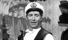 Freddy Quinn als Seemann Johnny Krüger in dem Musical «Große Freiheit Nr.7» (Archivbild vom 19.10.1984).  Foto: dpa