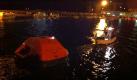 Die schockierten Passagiere wurden mit Rettungsbooten und Schiffen der Küstenwache ans Festland gebracht ... Foto: dpa