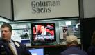 Händler von Goldman Sachs auf dem Parkett der NYSE in New York. Nicht nur, dass die US-Investmentbank im Verdacht steht, ihre eigenen Kunden hinters Licht geführt zu haben. Jetzt muss sie sich auch noch den Vorwurf gefallen lassen, Mitschuld daran zu tragen, dass Anleger eines betrügerischen Hedgefonds viel Geld verloren haben. Foto: dpa
