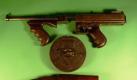 Waffen des Gangsterpärchens Bonnie und Clyde. Foto: Robert Mayo Foto: dpa