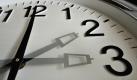 In der Nacht zum Sonntag (28. März) werden die Uhren um zwei Uhr um eine Stunde auf drei Uhr vorgestellt. (Bild: dpa) Foto: dpa