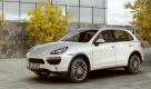 Obwohl der Cayenne knapp fünf Zentimeter länger ist als sein Vorgänger, wirkt er kompakter und drahtiger als bisher. Der Großteil des Längenzuwachses kam mit vier Zentimetern den Passagieren im Innenraum zugute.  Foto: press-inform