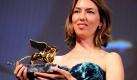 Regisseurin Sofia Coppola erhält in Venedig den Goldenen Löwen für ihr Drama Somewhere. Bekannt wurde die Tochter des berühmten Filmemachers Francis Ford Coppola durch ihren Film Lost In Translation. Foto: dpa