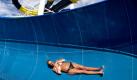 Auf den Booten der Carnival Cruise Lines in Miami kommen Wasserratten auch an Bord auf ihre Kosten - zwei riesige Wasserrutschen sind auf den Schiffen installiert.  Foto: ap