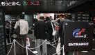 Einen Stand weiter ist mächtig etwas los. Hier zeigt GranTurismo seine neueste Spielkonsole... Foto: press-inform