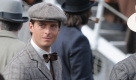 Noch an Land: Der Dandy Humphrey van Weyden (Stephen Campbell-Moore, l.).
 Foto: ZDF