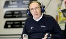 Als Rennfahrer hatte Frank Williams stets einen Schutzengel. Nachdem sich der Engländer aus dem aktiven Motorsport zurückzog, um als Teamchef Rennboliden für die Formel 1 zu bauen, kam er am 7. März 1986 auf dem Weg zum Flughafen mit seinem Mietauto von der Straße ab und überschlug sich. Dabei wurde seine Wirbelsäule so zusammengestaucht, dass Williams eine Querschnittlähmung davon trug und seither dauerhaft auf einen Rollstuhl angewiesen ist. Am Erfolg im Motorsport hat dies nichts geändert. Unter seiner Führung konnte das Team mehr als 100 Rennsiege verbuchen und zahlreiche Weltmeister stellen. Foto: dpa
