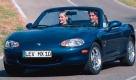 Der MX-5 als klassischer Roadster verspricht offenes Fahrvergngen fr zwei Personen. Schnickschnack sucht man vergeblich. Foto: pi