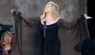 Die US-Sängerin und -Schauspielerin Barbra Streisand singt am Samstag (30.06.2007) in der Waldbühne in Berlin. Barbra Streisand ist bei ihrem ersten Deutschland-Konzert vom Publikum begeistert empfangen worden. In der Berliner Waldbühne begrüßten rund 18 000 Menschen die singende Diva mit langem Applaus und großem Jubel. Die 65-jährige Künstlerin, die auch als Schauspielerin bekannt wurde, stand in in ihrer mittlerweile 47-jährigen Karriere noch nie auf einer Konzertbühne in Deutschland. Foto: Soeren Stache dpa/lbn +++(c) dpa - Bildfunk+++
pixel Foto: dpa