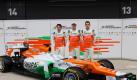 Nico Hülkenberg (M), Paul di Resta (r) und Testfahrer Jules Bianchi mit dem neuen Force India. Foto: Force India dpa Foto: dpa
