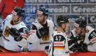 Die deutschen Eishockeyspieler wollen auch gegen Lettland gewinnen. Foto: Peter Steffen Foto: dpa