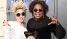 Winfrey-Lady Gaga
In this publicity image released by Harpo productions, talk show host Oprah Winfrey, right, wears sunglasses and holds a hair bow given to her by Lady Gaga, left, after a live broadcast of 'The Oprah Winfrey Show' Friday, Jan. 15, 2010, in Chicago. The Pop singer performed on the show a day after calling off a concert at Purdue University because of an undisclosed illness. (AP Photo/Harpo Productions, George Burns) **NO SALES**
Schlagworte: 	Winfrey-Lady/Gaga Foto: ap