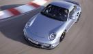 Mit gedrücktem Sport-Plus-Knopf und viel Können schafft man dann auf der Nordschleife des Nürburgrings Rundenzeiten von etwas über sieben Minuten. Foto: pi